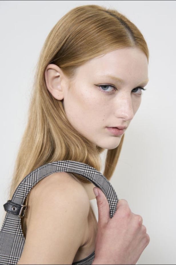 مجموعة Courreges لخريف وشتاء 2024-2025 في باريس