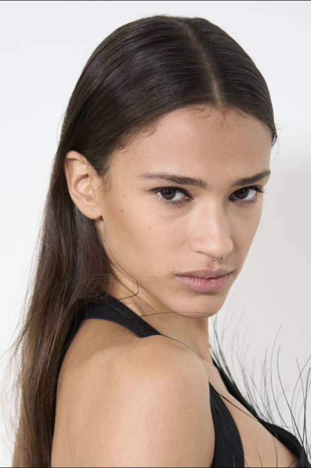 مجموعة Courreges لخريف وشتاء 2024-2025 في باريس