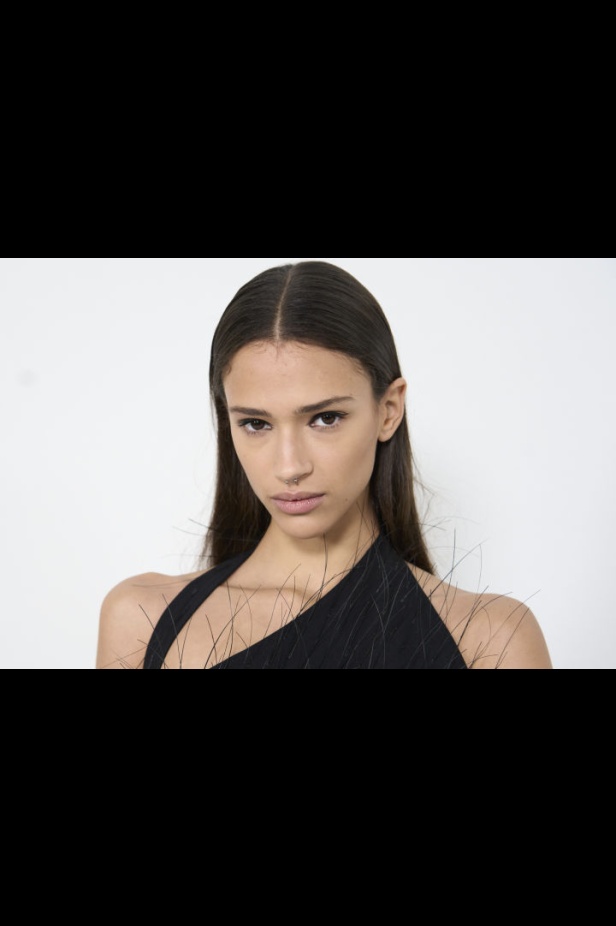 مجموعة Courreges لخريف وشتاء 2024-2025 في باريس