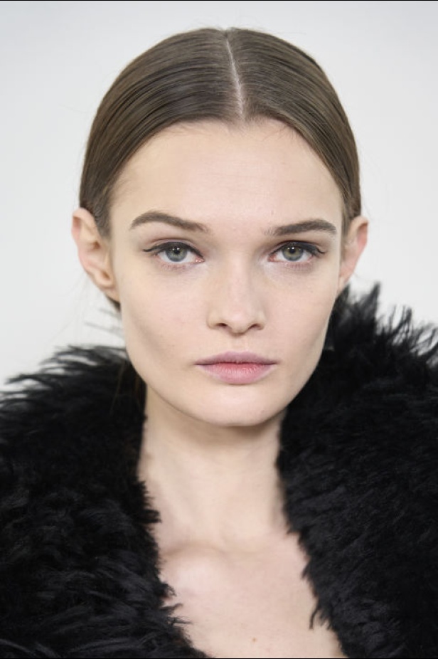 مجموعة Courreges لخريف وشتاء 2024-2025 في باريس