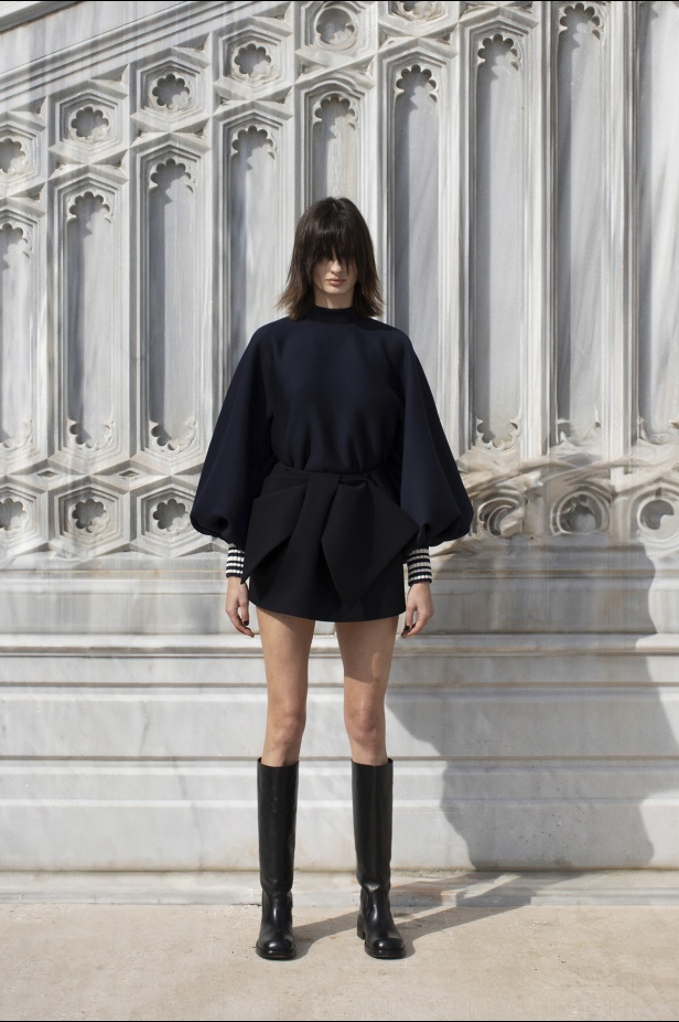 مجموعة Dice Kayek لخريف وشتاء 2024 في باريس