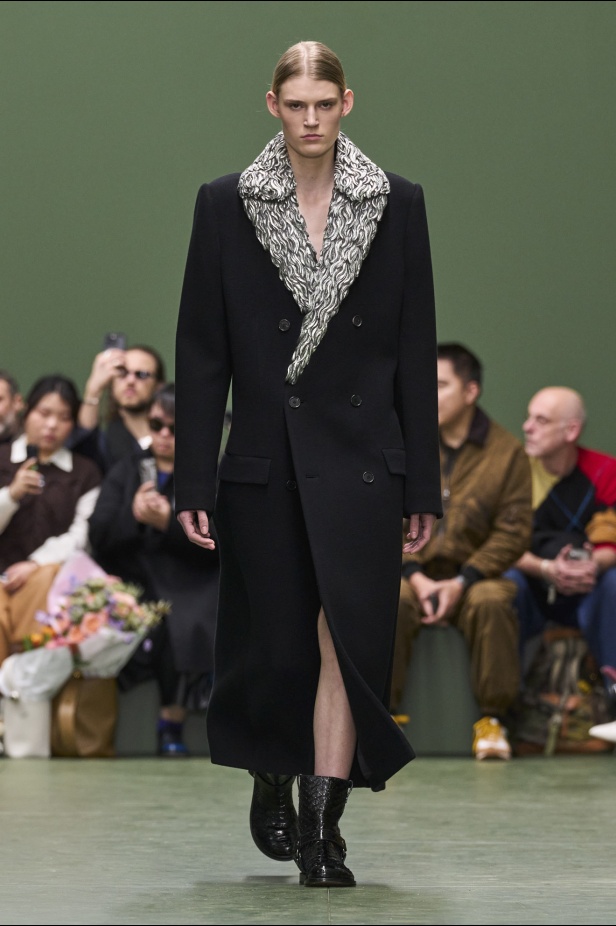 مجموعة Loewe لخريف وشتاء 2024