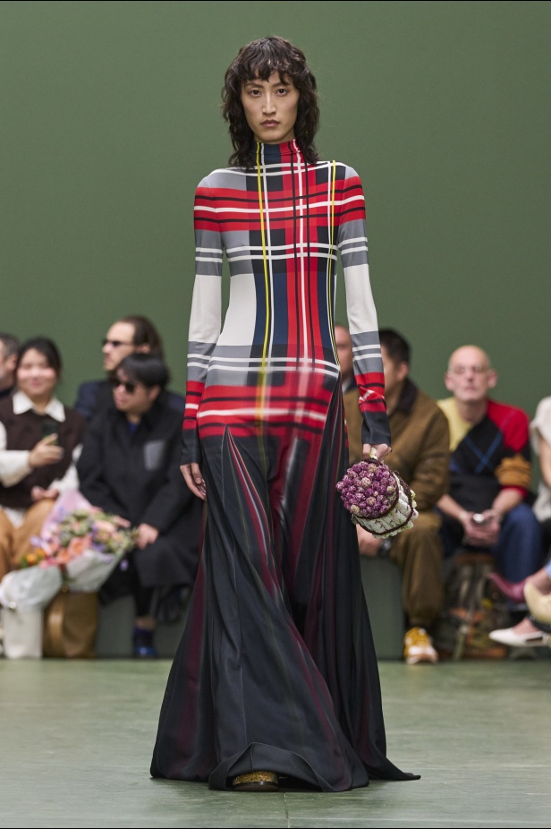 مجموعة Loewe لخريف وشتاء 2024