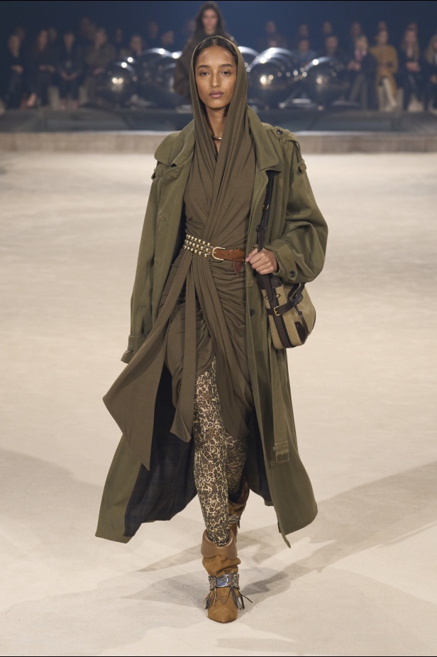 مجموعة Isabel Marant لخريف وشتاء 2024 بين النمط البوهيمي والإحساس الغربي
