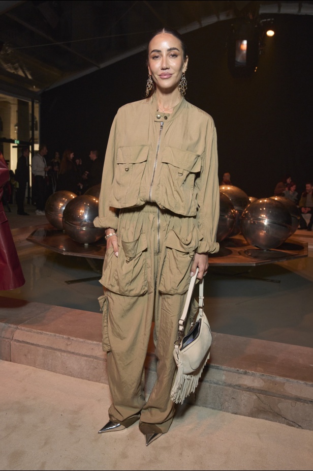 مجموعة Isabel Marant لخريف وشتاء 2024 بين النمط البوهيمي والإحساس الغربي