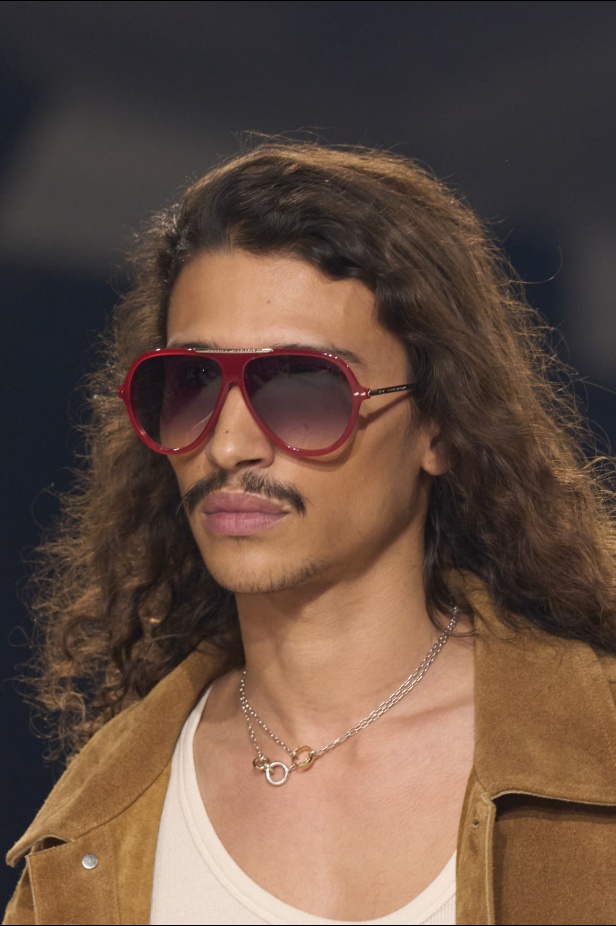 مجموعة Isabel Marant لخريف وشتاء 2024 بين النمط البوهيمي والإحساس الغربي