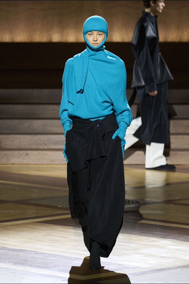 مجموعة Issey Miyake لخريف وشتاء 2024-2025