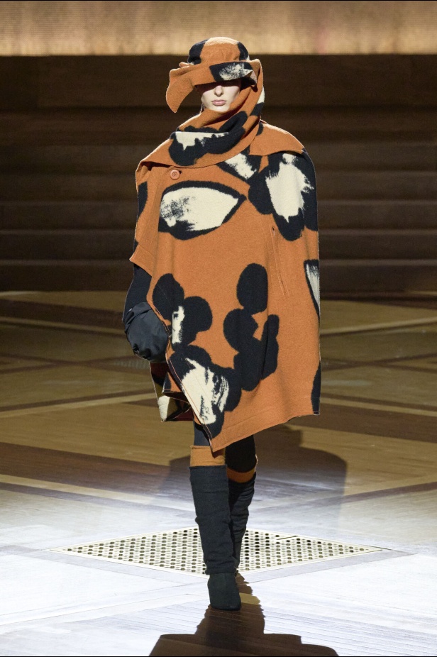 مجموعة Issey Miyake لخريف وشتاء 2024-2025