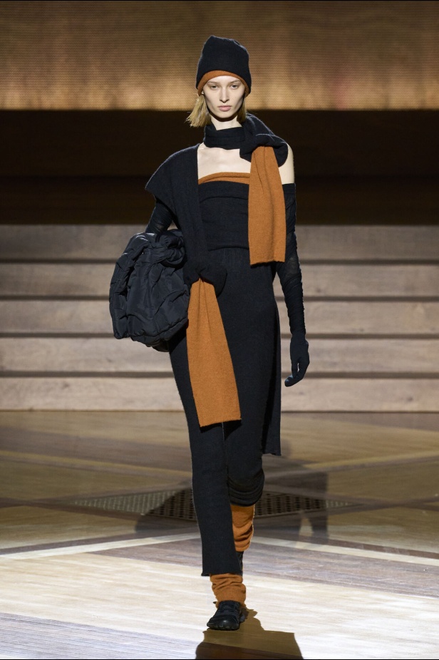 مجموعة Issey Miyake لخريف وشتاء 2024-2025