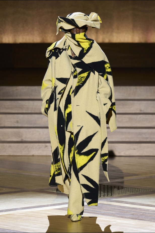 مجموعة Issey Miyake لخريف وشتاء 2024-2025