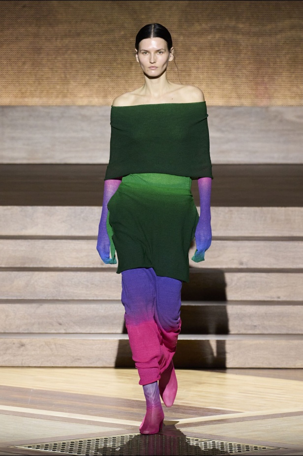 مجموعة Issey Miyake لخريف وشتاء 2024-2025