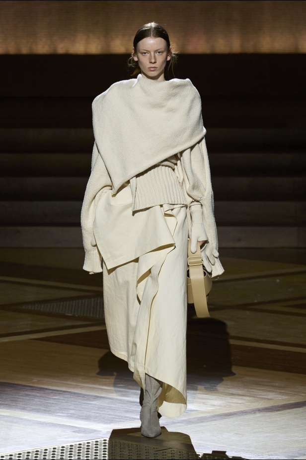 مجموعة Issey Miyake لخريف وشتاء 2024-2025