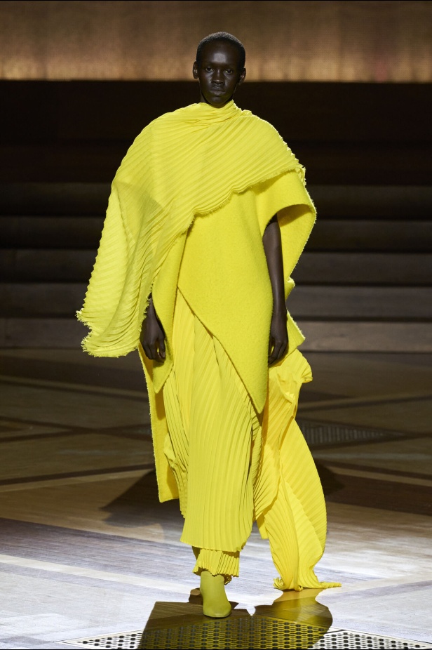 مجموعة Issey Miyake لخريف وشتاء 2024-2025