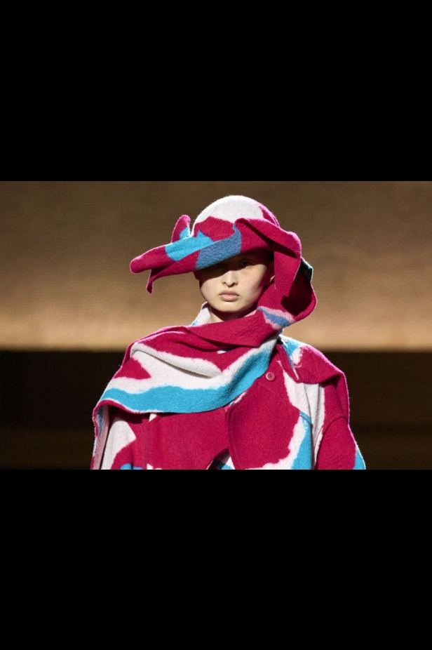 مجموعة Issey Miyake لخريف وشتاء 2024-2025