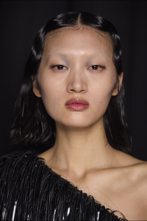 مجموعة Mugler لخريف وشتاء 2024