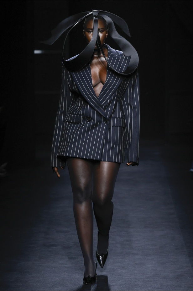 مجموعة نينا ريتشي إحياء لجوهر الأنوثة والقوة للمرأة العصرية 