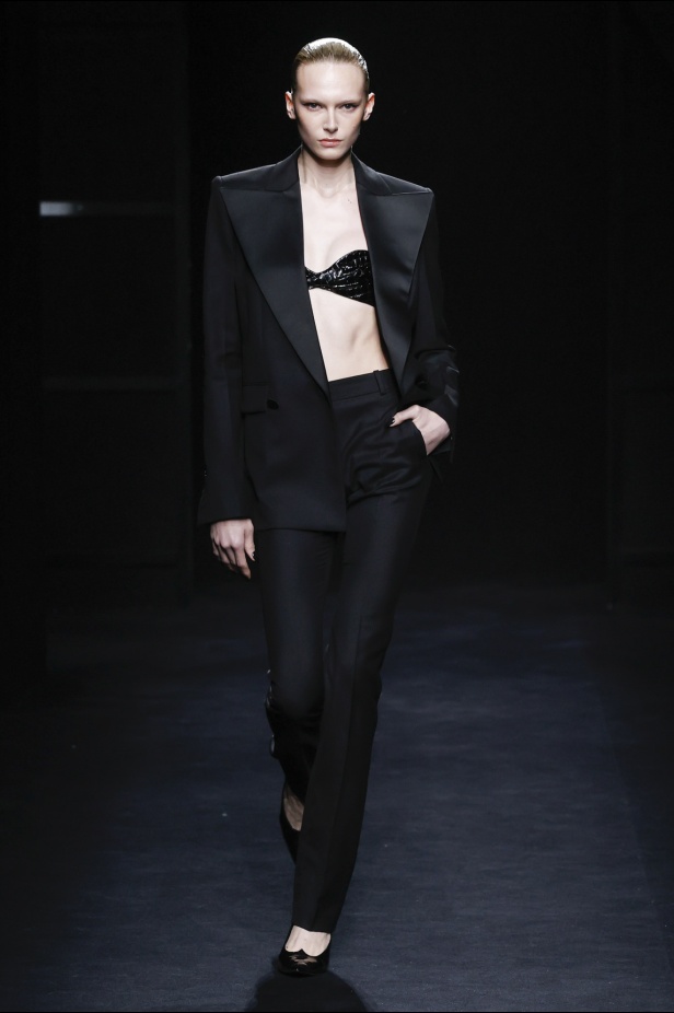 مجموعة نينا ريتشي إحياء لجوهر الأنوثة والقوة للمرأة العصرية 