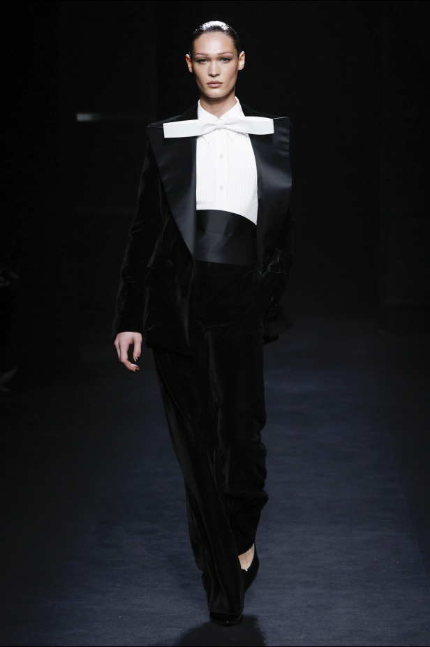 مجموعة نينا ريتشي إحياء لجوهر الأنوثة والقوة للمرأة العصرية 