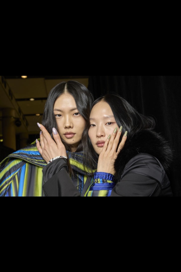 مجموعة Off-White