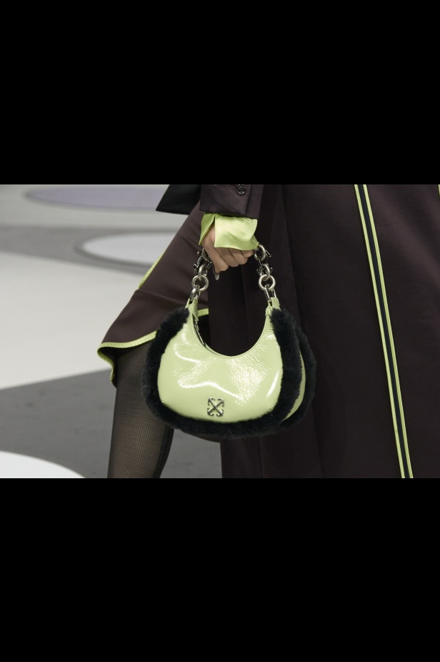 مجموعة Off-White نابضة بالحياة والألوان الصاخبة 