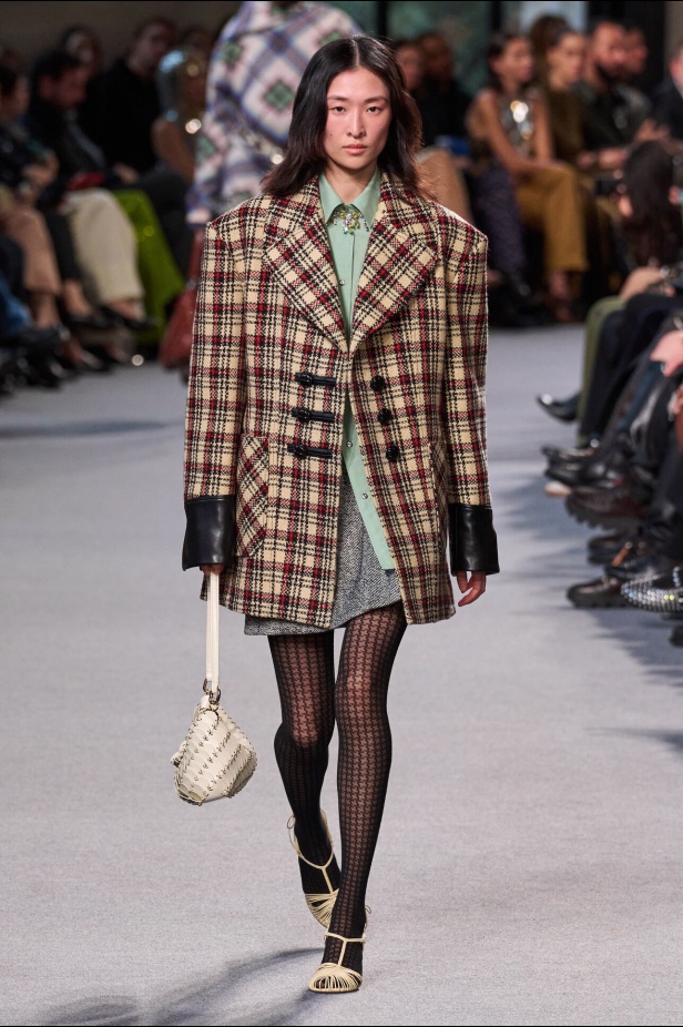 مجموعة Rabanne لموسم خريف وشتاء 2024-2025 في باريس