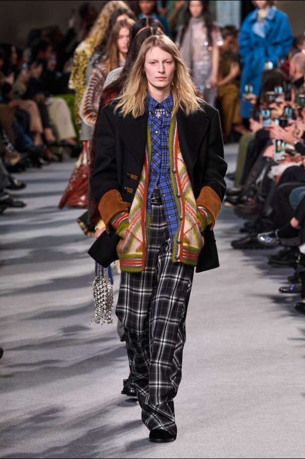 مجموعة Rabanne لموسم خريف وشتاء 2024-2025 في باريس