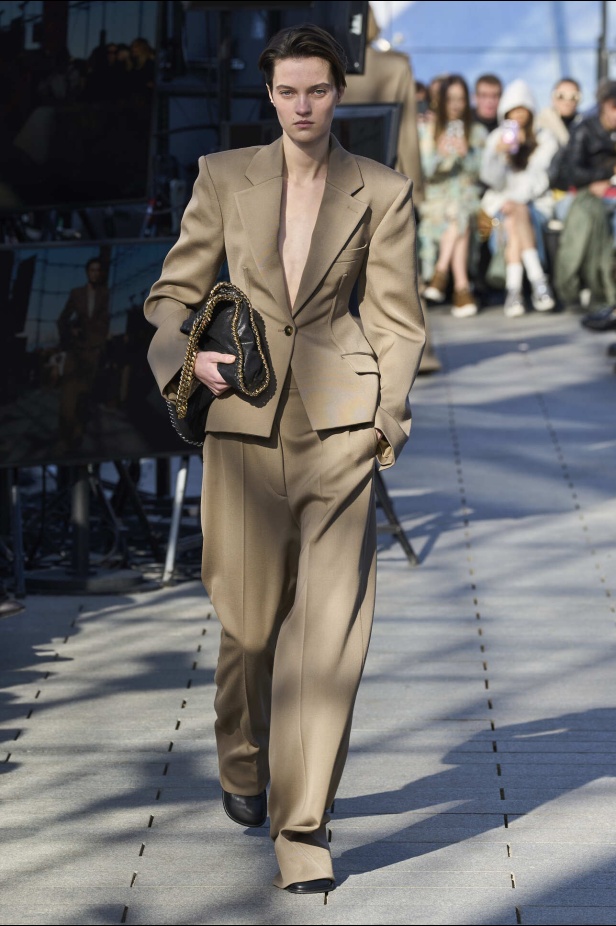 مجموعة  Stella McCartney لخريف 2024