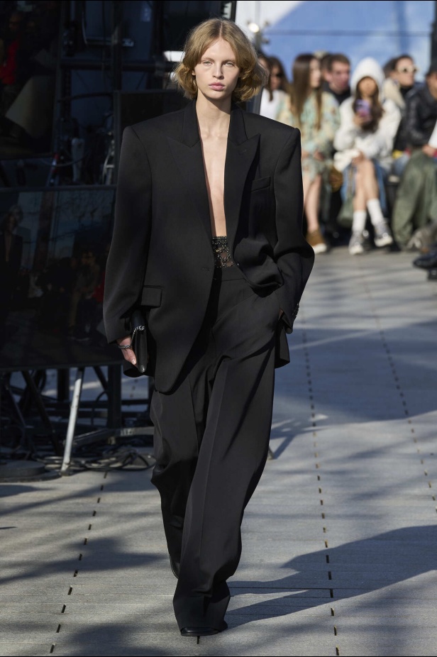 مجموعة  Stella McCartney لخريف 2024