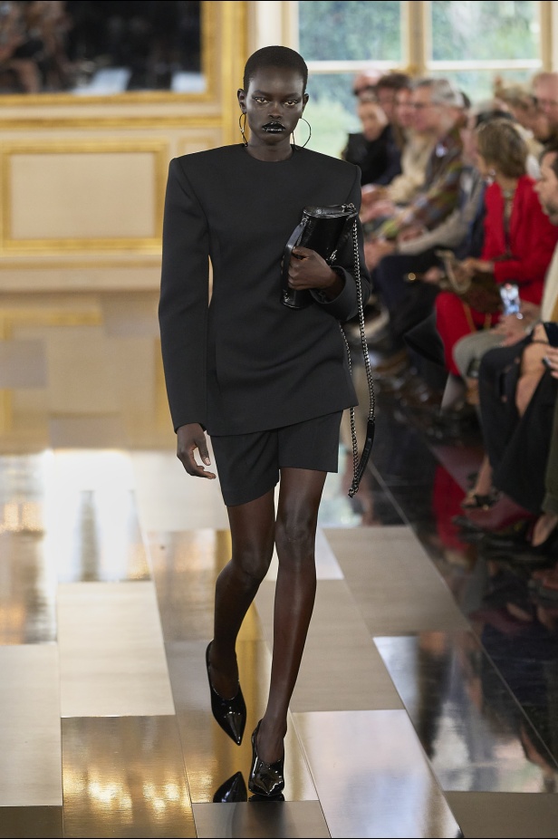 "فالنتينو" خريف و شتاء 2024