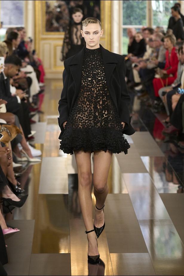 "فالنتينو" خريف و شتاء 2024