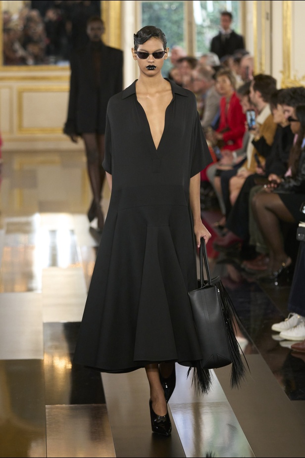 "فالنتينو" خريف و شتاء 2024