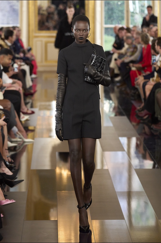 "فالنتينو" خريف و شتاء 2024