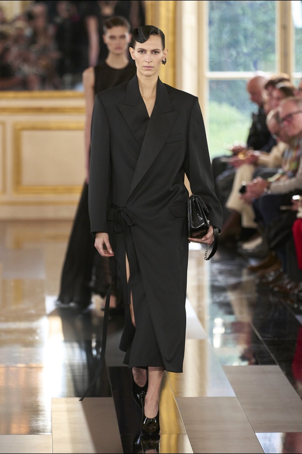 "فالنتينو" خريف و شتاء 2024