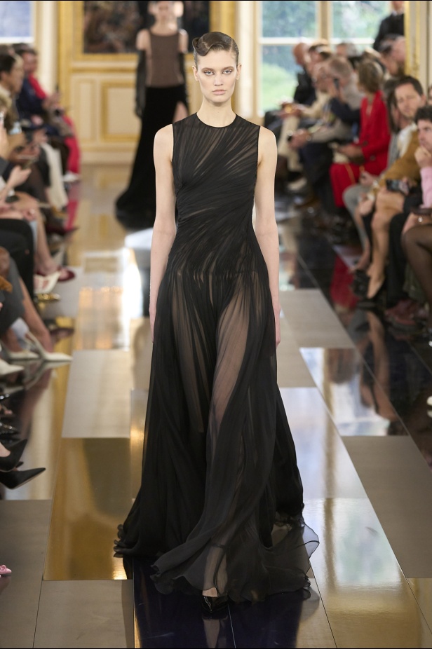 "فالنتينو" خريف و شتاء 2024