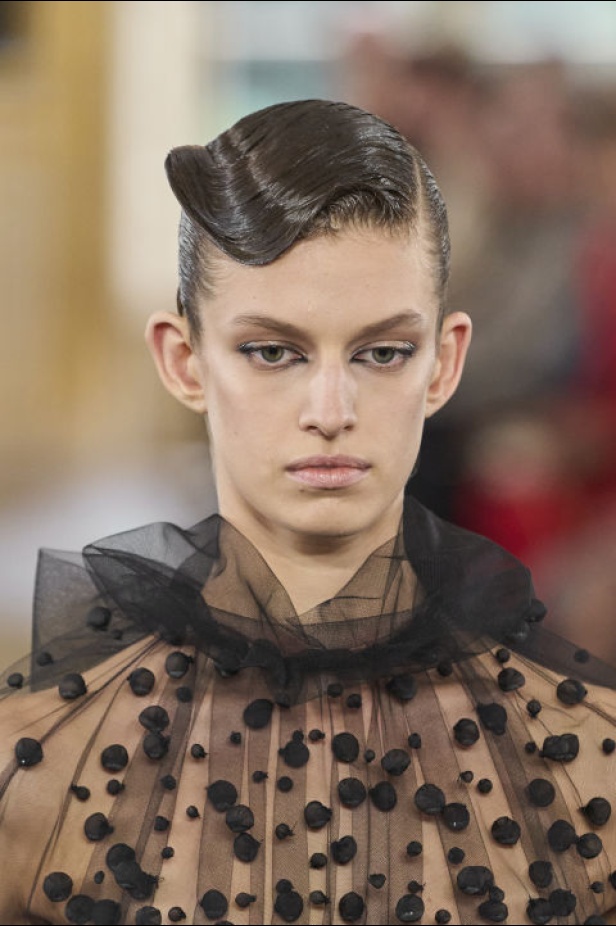 "فالنتينو" خريف و شتاء 2024