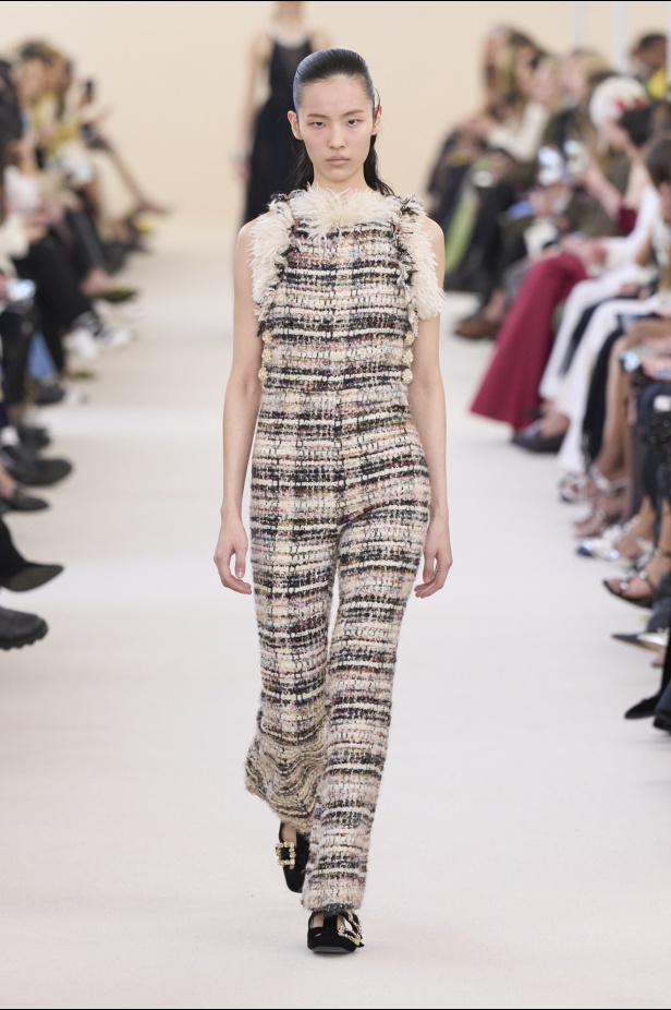 مجموعة Giambattista Valli لخريف وشتاء 2024