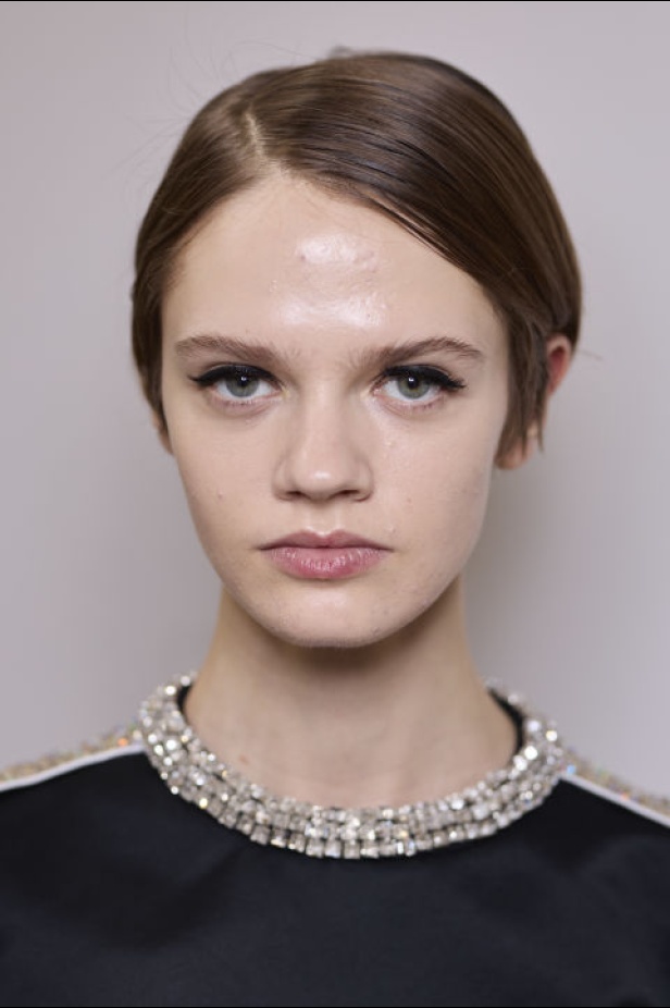 مجموعة Giambattista Valli لخريف وشتاء 2024