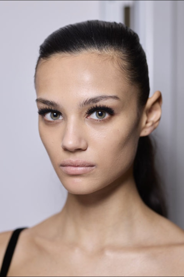 مجموعة Giambattista Valli لخريف وشتاء 2024