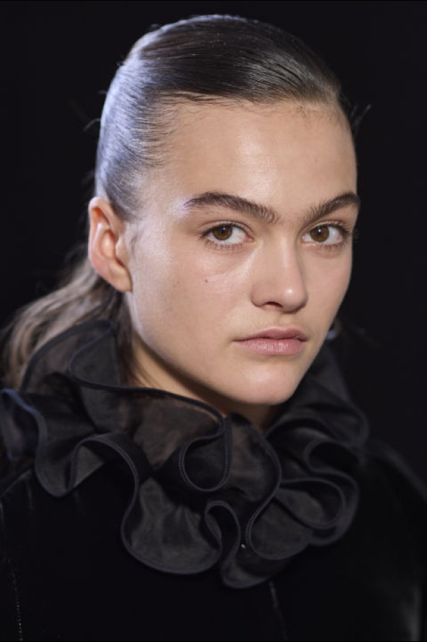 مجموعة Giambattista Valli لخريف وشتاء 2024