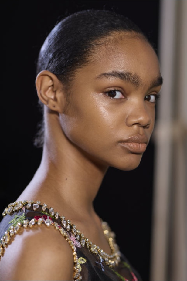 مجموعة Giambattista Valli لخريف وشتاء 2024