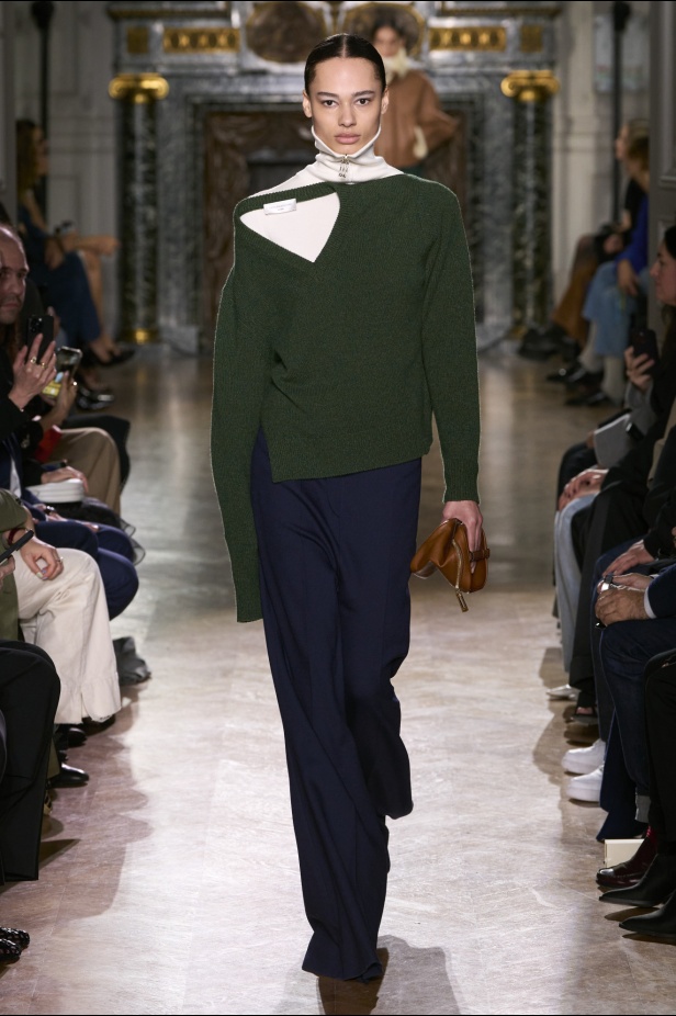 "فيكتوريا بيكهام" خريف و شتاء 2024