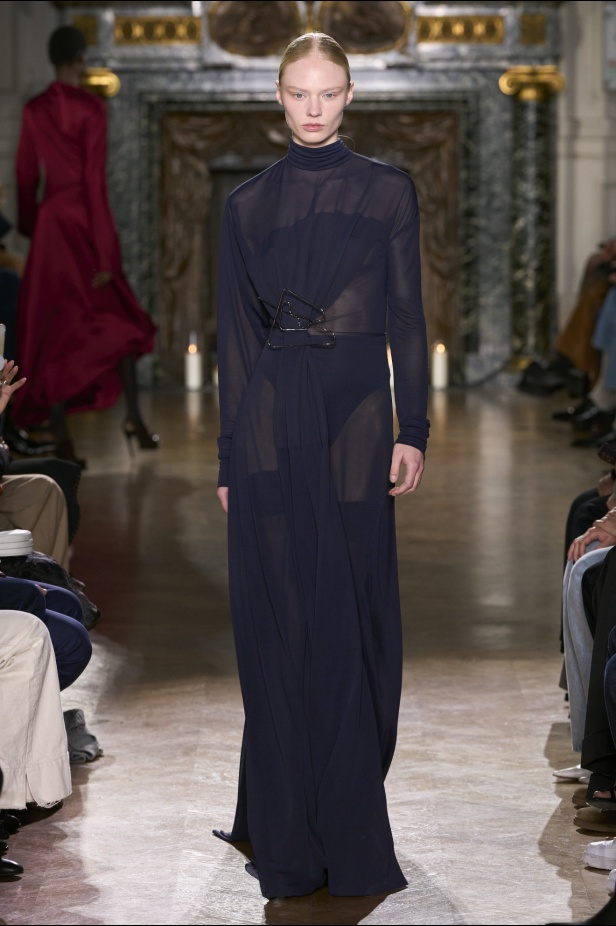 "فيكتوريا بيكهام" خريف و شتاء 2024