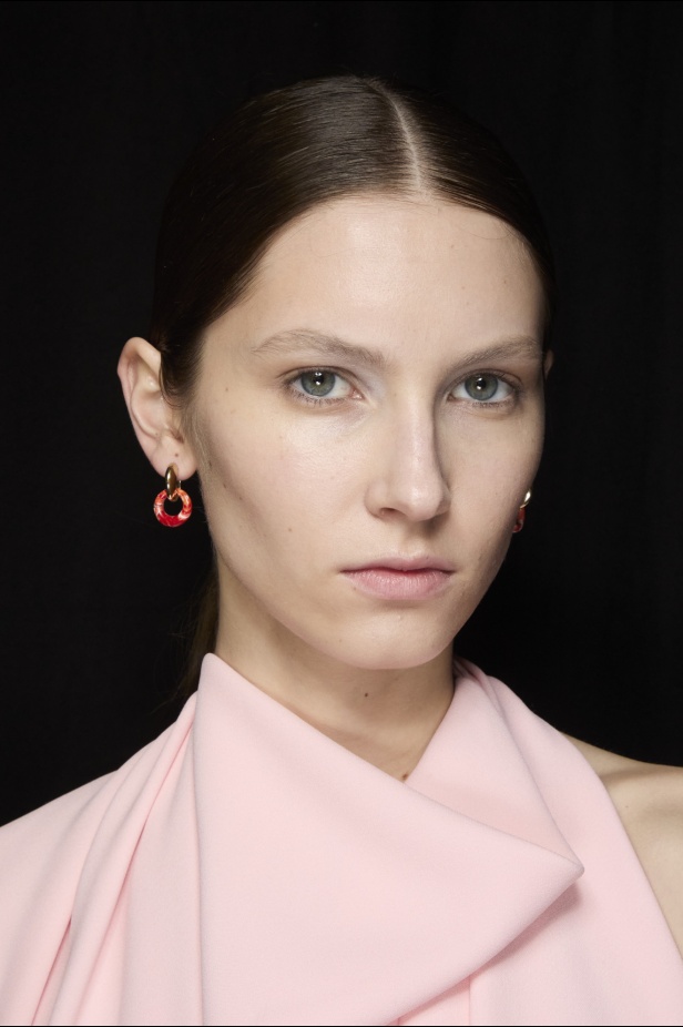 "فيكتوريا بيكهام" خريف و شتاء 2024