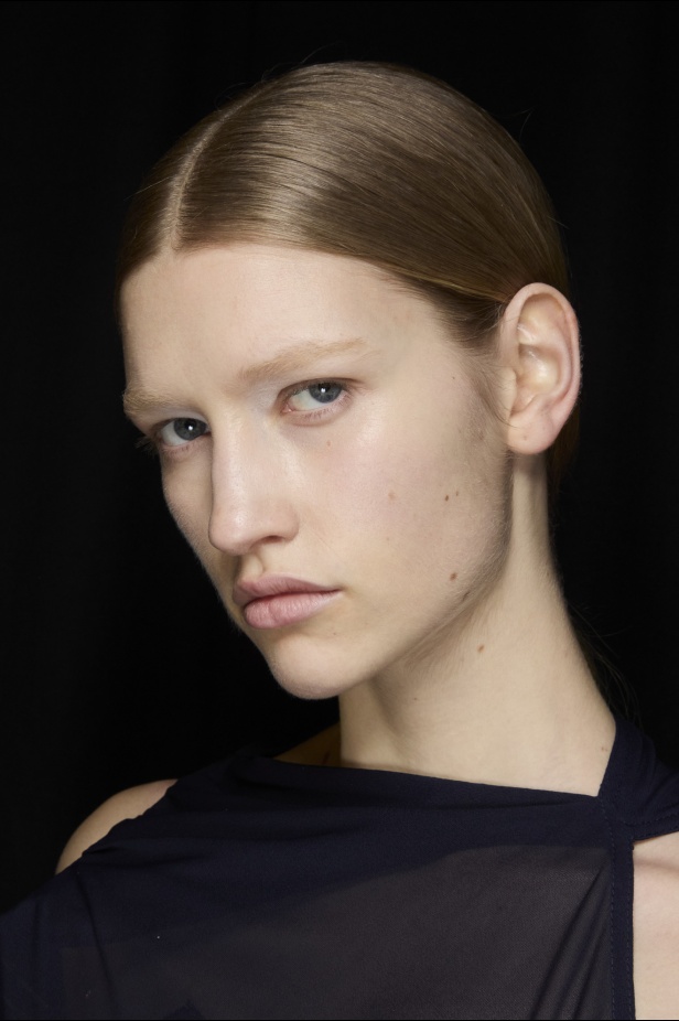 "فيكتوريا بيكهام" خريف و شتاء 2024