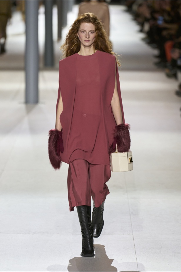 مجموعة Louis Vuitton احتفال بإبداعات Nicolas Ghesquière على مدار 10 سنوات 