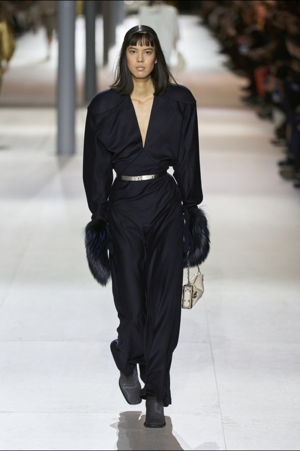 مجموعة Louis Vuitton احتفال بإبداعات Nicolas Ghesquière على مدار 10 سنوات 