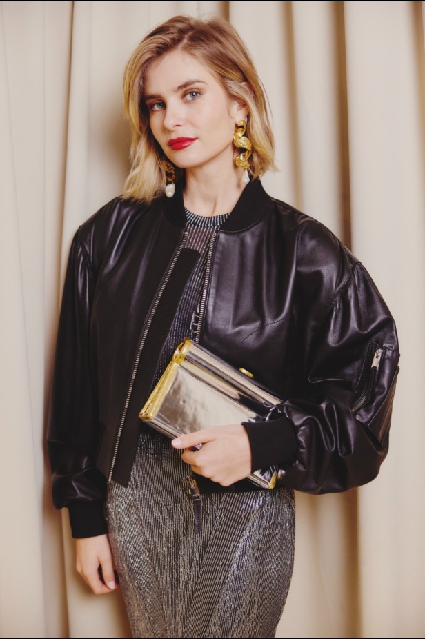 مجموعة Schiaparelli لخريف وشتاء 2024.. فخامة معتادة وعالم من الإبداع