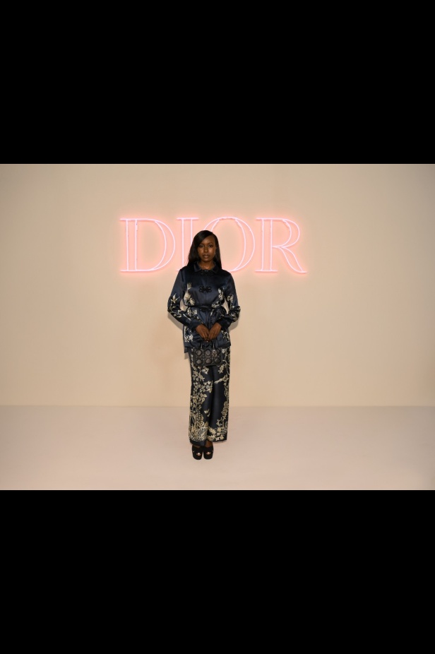 مجموعة ديور Pre-Fall 2024 تجمع بين باريس ونيويورك وتحتفي بلقاء الثقافتين 