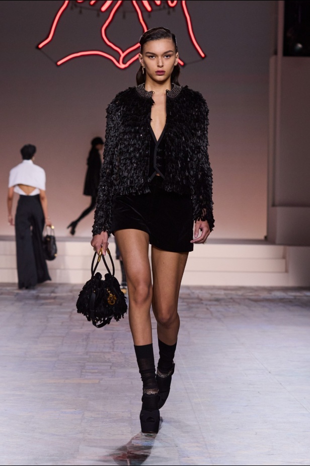 مجموعة ديور Pre-Fall 2024 