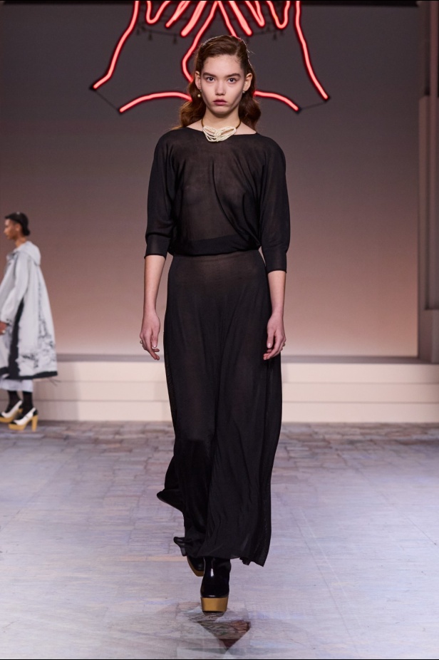 مجموعة ديور Pre-Fall 2024 